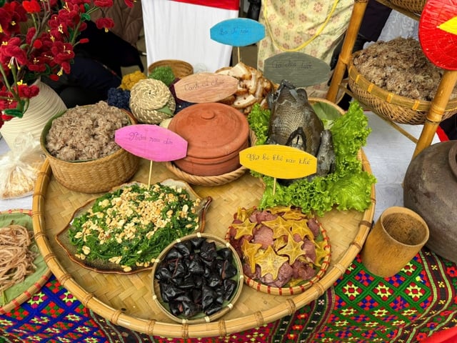 Pratos únicos e deliciosos, especialidades da região montanhosa de Cao Bang - Foto 2. Độc đáo món ngon, đặc sản miền núi Cao Bằng- Ảnh 2.