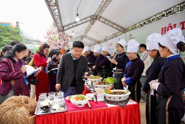 Pratos únicos e deliciosos, especialidades da região montanhosa de Cao Bang - Foto 7. Độc đáo món ngon, đặc sản miền núi Cao Bằng- Ảnh 7.