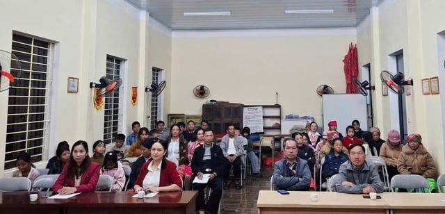 Efficient production development is achieved through access to information in the mother tongue - Image 1. Phát triển sản xuất hiệu quả nhờ tiếp cận thông tin bằng tiếng mẹ đẻ- Ảnh 1.