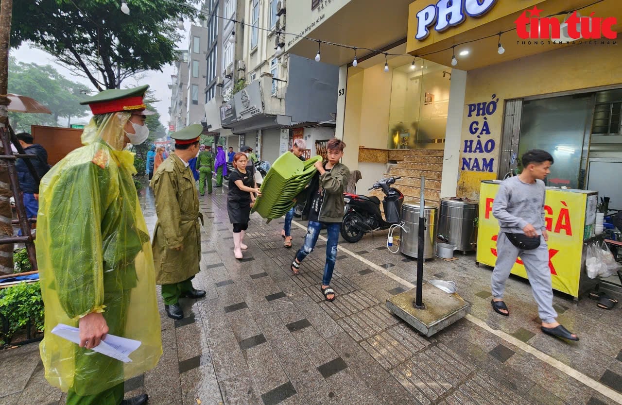 ចំណងជើងរូបថត