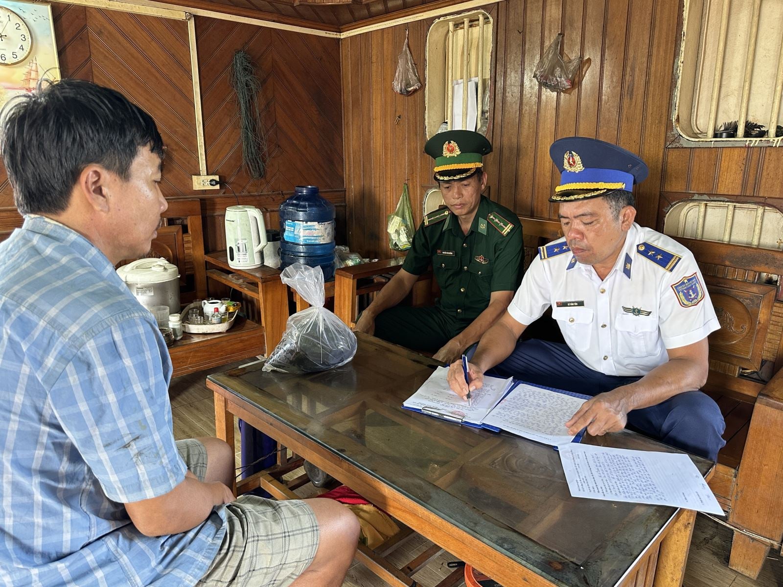 כיתוב לתמונה