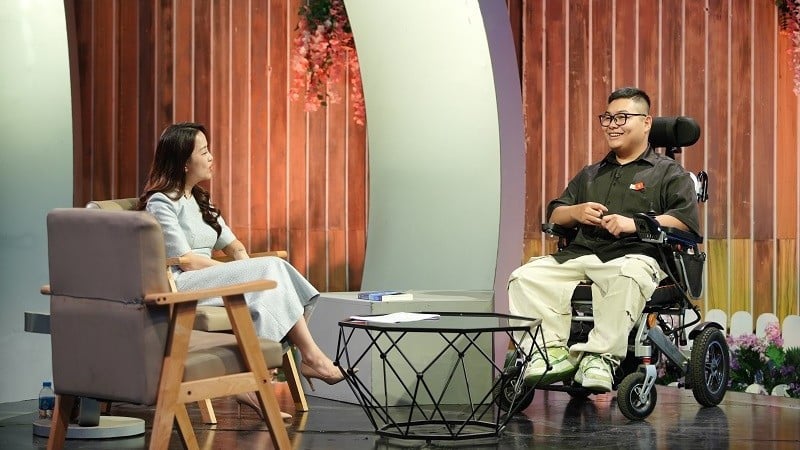 「愛の駅」は、脳性麻痺を患う青年が困難を乗り越える旅を描く物語です。(写真:制作チーム)