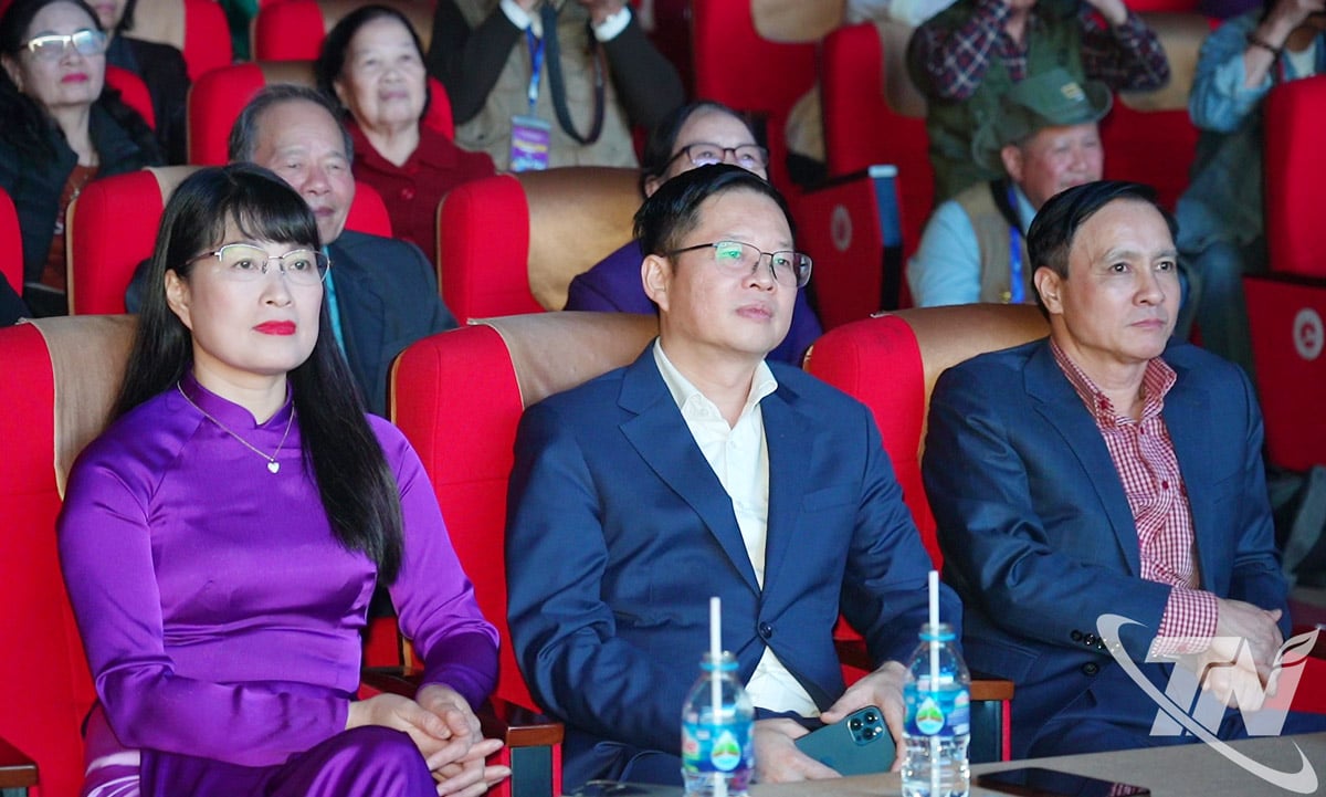 ຜູ້ແທນເຂົ້າຮ່ວມໂຄງການ.