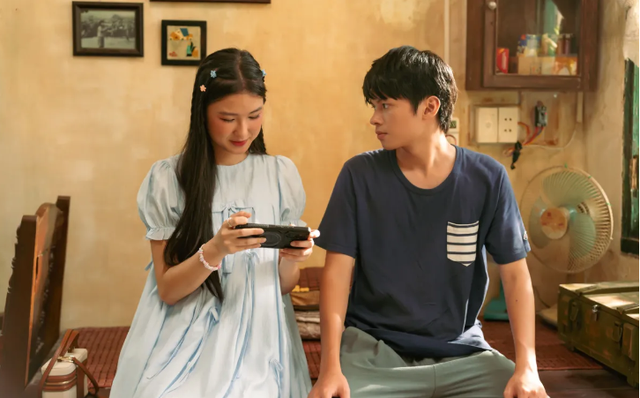 O que disse o diretor Hoang Nam quando 'A Geração dos Milagres' causou controvérsia? - Foto 2. Đạo diễn Hoàng Nam nói gì khi 'Thế hệ kỳ tích' gây tranh cãi?- Ảnh 2.