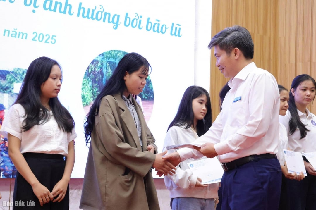 ดร. Nguyen Thanh Truc อธิการบดีมหาวิทยาลัย Tay Nguyen