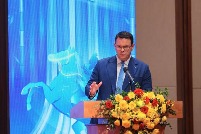 デビッド・ルイス氏 - Energy Capital Vietnam の会長兼 CEO。 Ông David Lewis - Chủ tịch và CEO của Quỹ Energy Capital Vietnam.