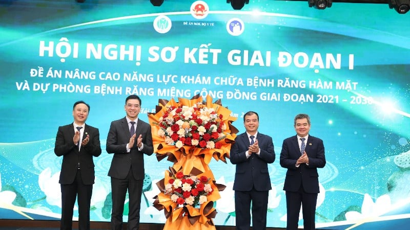 The Ministry of Health, in collaboration with the Central Dental and Maxillofacial Hospital in Hanoi and the Central Dental and Maxillofacial Hospital in Ho Chi Minh City, recently held a conference to review Phase I of the project