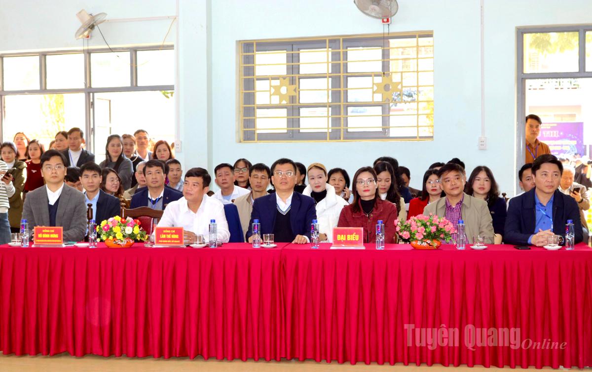 Para perwakilan yang menghadiri majlis perasmian.