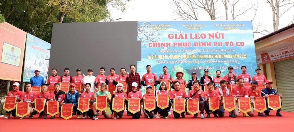 Πάνω από 1.250 αθλητές κατέκτησαν την κορυφή του βουνού Pu Tó Cọ και εξερεύνησαν τη λεκάνη Mường Thanh - φωτογραφία 1