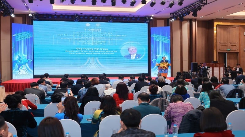 Prezentare generală a forumului.