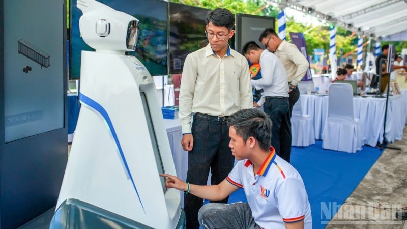 ផលិតផលវិទ្យាសាស្ត្របច្ចេកវិទ្យាខ្ពស់។