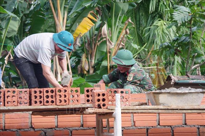 चित्र परिचय