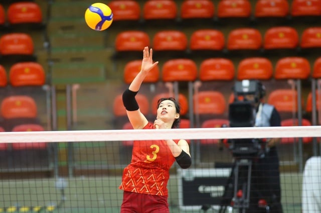 Nejnovější program semifinále ženského volejbalu SEA Games 33: Thanh Thúy je nezastavitelná - Foto 1. Lịch thi đấu bán kết bóng chuyền nữ SEA Games 33 mới nhất: Khó cản Thanh Thúy- Ảnh 1.
