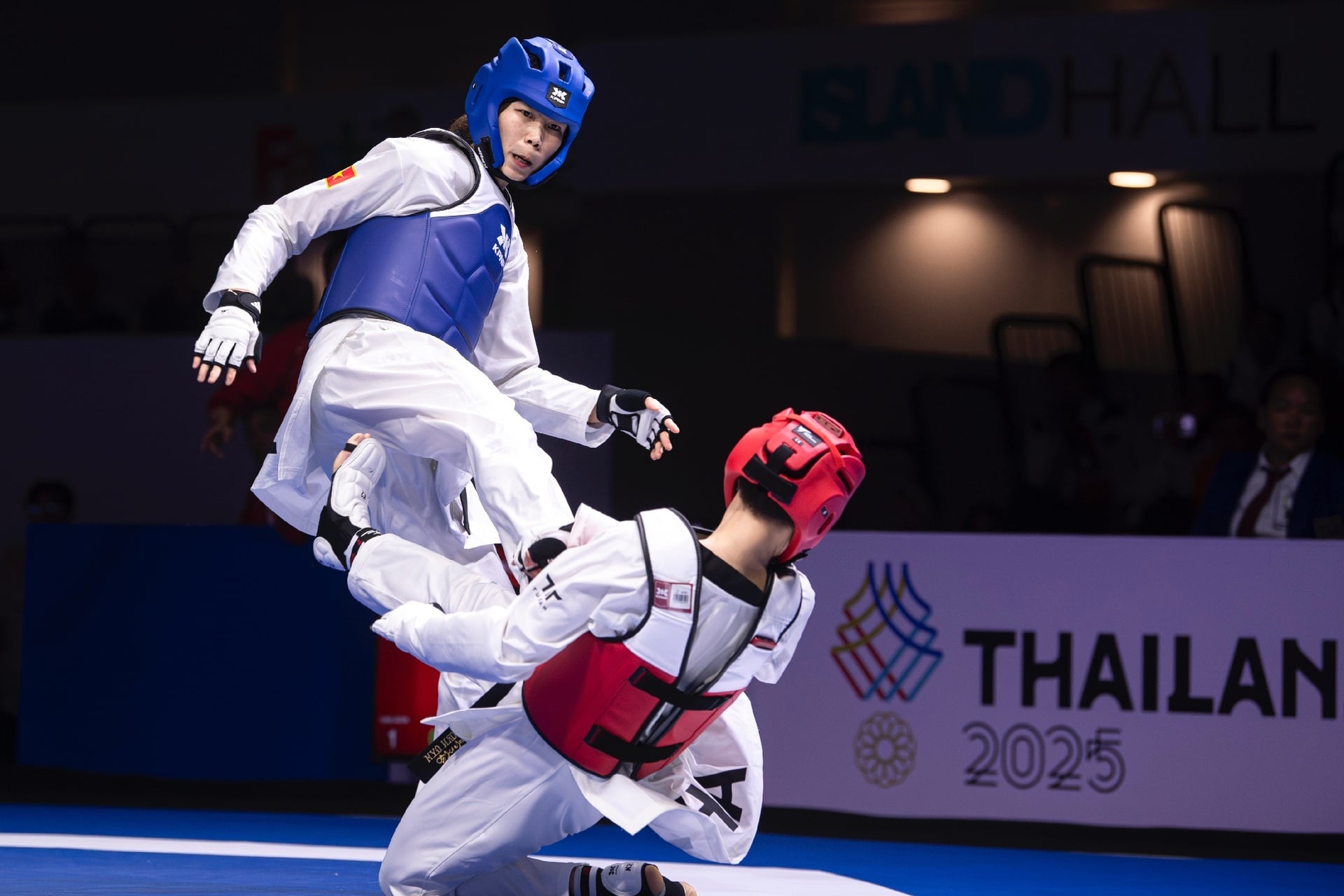 11 évnyi megerőltető edzés után Anh Tuyet dicsőséges győzelemmel szerezte meg harmadik SEA Games aranyérmét - 9