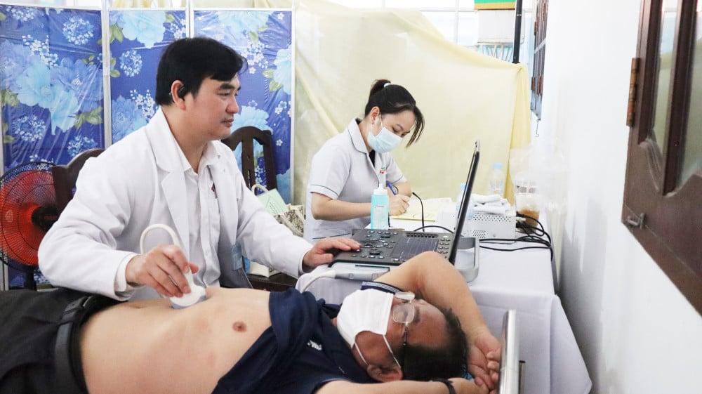 ការពិនិត្យសុខភាពសម្រាប់គ្រួសារចំនួន ៣០០ ដែលទទួលបានអត្ថប្រយោជន៍សុខុមាលភាពសង្គមនៅឃុំបេនឡុក។