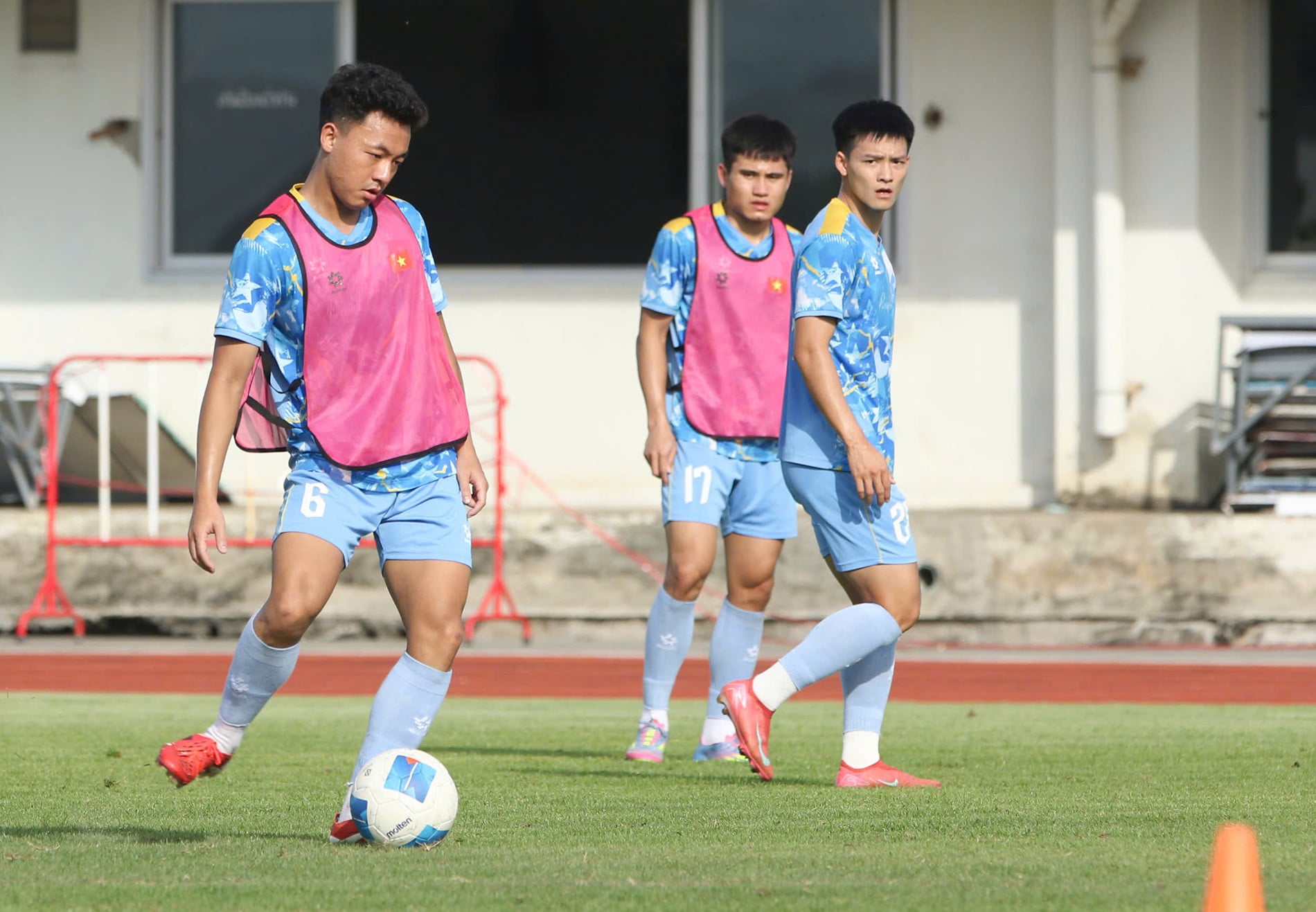 ក្រុម U22 វៀតណាម ៤.jpg