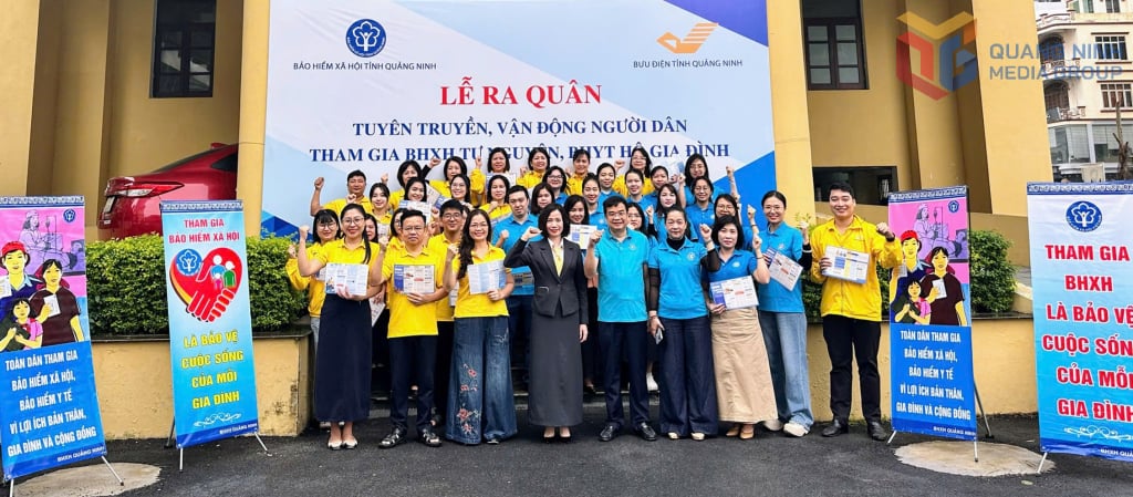 មន្ត្រី និងបុគ្គលិកមកពីស្ថាប័នធានារ៉ាប់រងសង្គមខេត្ត និងការិយាល័យប្រៃសណីយ៍ខេត្ត បានសម្តែងការប្តេជ្ញាចិត្តរបស់ពួកគេនៅក្នុងពិធីសម្ពោធ ដើម្បីលើកកម្ពស់ និងលើកទឹកចិត្តប្រជាជនឱ្យចូលរួមក្នុងការធានារ៉ាប់រងសង្គមដោយស្ម័គ្រចិត្ត និងធានារ៉ាប់រងសុខភាពគ្រួសារ។