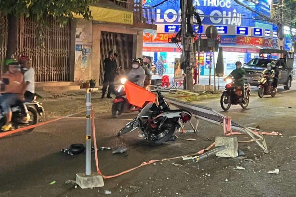 Đã có trường hợp xảy ra tai nạn giao thông ở vị trí có rào chắn, biển báo trên đường CMT8