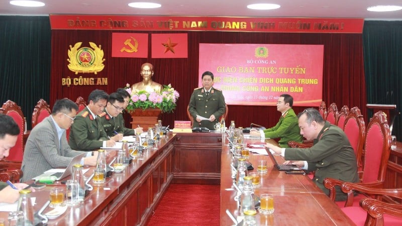 Major General Nguyen Hong Nguyen chaired the meeting.