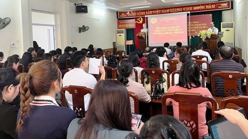 थान्ह होआ प्रांत के कर अधिकारियों ने व्यावसायिक परिवारों को कर भुगतान की एक अलग विधि अपनाने का निर्देश दिया है।