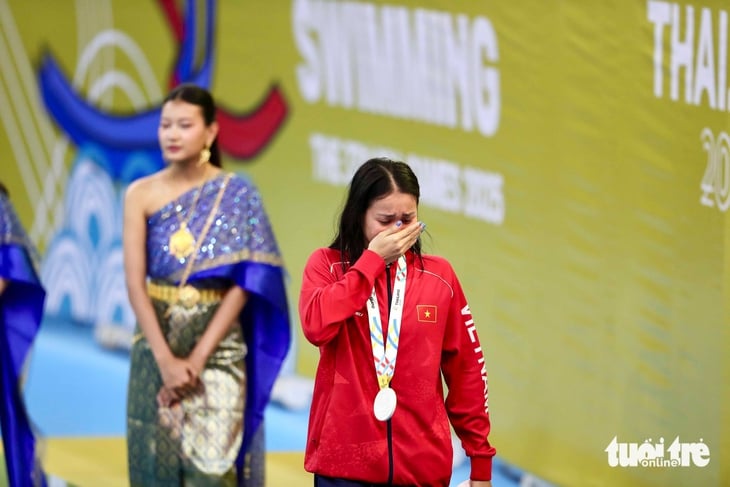 Lãnh đạo nói gì khiến Mỹ Tiên bật khóc sau khi nhận HCB SEA Games 33? - Ảnh 2.