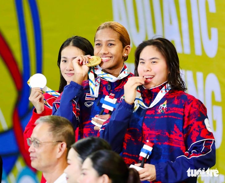 Lãnh đạo nói gì khiến Mỹ Tiên bật khóc sau khi nhận HCB SEA Games 33? - Ảnh 5.