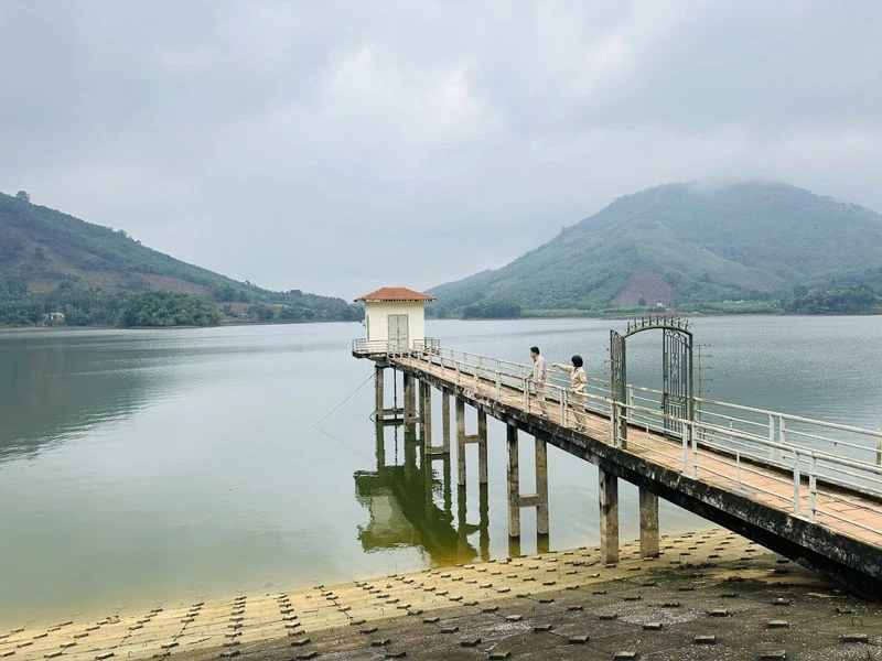 ຈັດຕັ້ງປະຕິບັດມາດຕະການຕ່າງໆເພື່ອສະໜອງນ້ຳຊົນລະປະທານໃຫ້ແກ່ການຜະລິດກະສິກຳ.