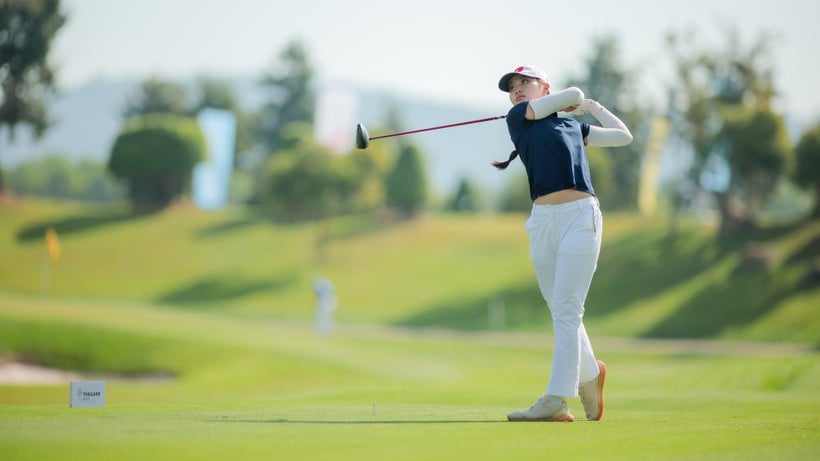 Le Chuc An – en kvinnlig badmintonspelare född 2008 – visade upp stor skicklighet och lugn vid de 33:e SEA Games. (Foto: VGA)