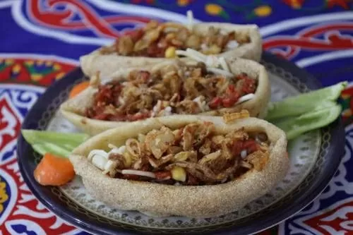 Egyptian cuisine has been recognized by UNESCO as an intangible cultural heritage. Món ăn của Ai Cập được UNESCO công nhận là di sản văn hóa phi vật thể