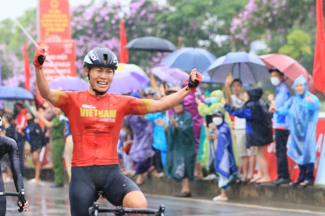 ຕາຕະລາງການແຂ່ງຂັນກິລາຊີເກມ ຄັ້ງທີ 33 ມື້ນີ້ຄຸ້ມຄ່າແກ່ການຮັບຊົມ: ແຊ້ມ ASIAD ແລະ ຜູ້ໄດ້ຮັບຫຼຽນລາງວັນໂອລິມປິກ 4 ອັນດັບທຳອິດຈະແຂ່ງຂັນກັນ - ຮູບທີ 2. Lịch thi đấu SEA Games 33 rất đáng xem hôm nay: Nhà vô địch ASIAD, tốp 4 Olympic cùng xuất trận- Ảnh 2.