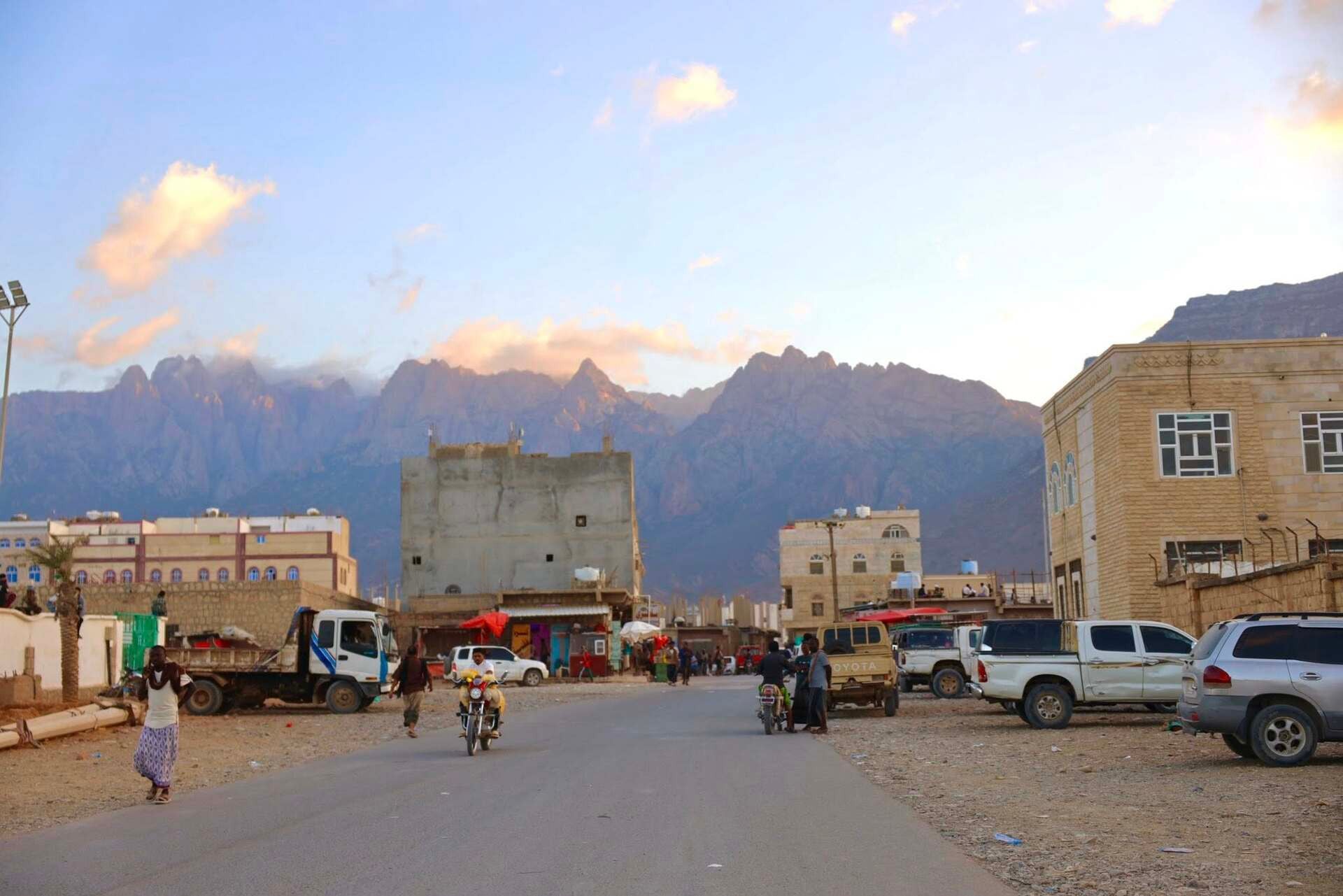 https://static-images.vnncdn.net/vps_images_publish/000001/000003/2025/12/14/dao-socotra-yemen-114.jpg