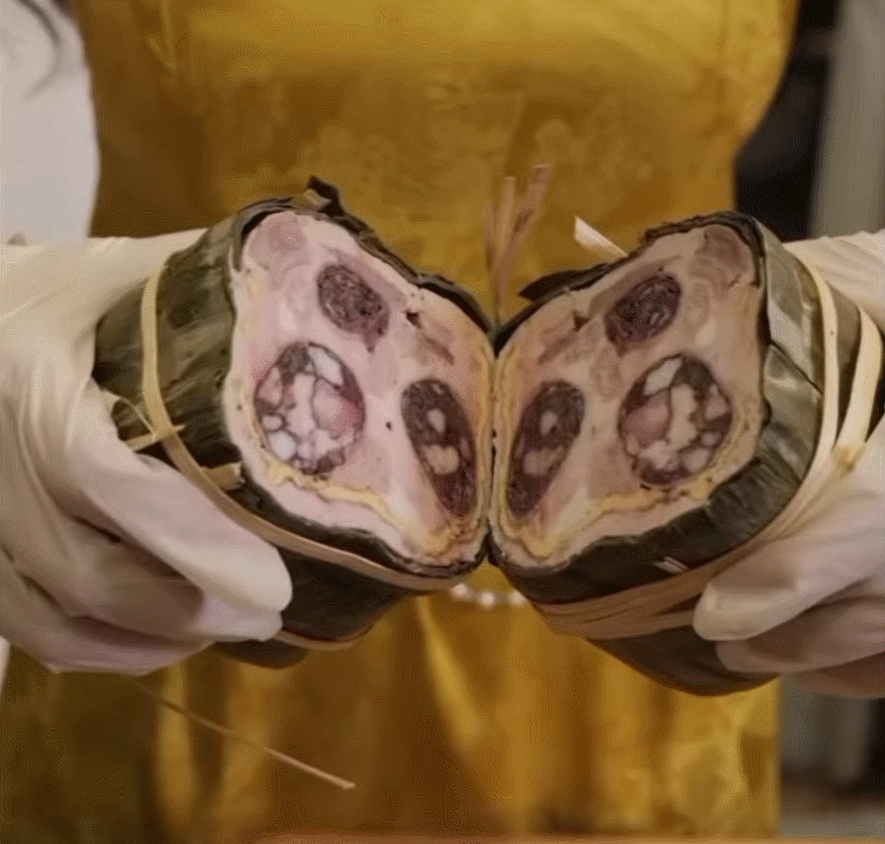 ដំណើរផ្សងព្រេងនៃសំណាងល្អរបស់សាច់ជ្រូក។gif