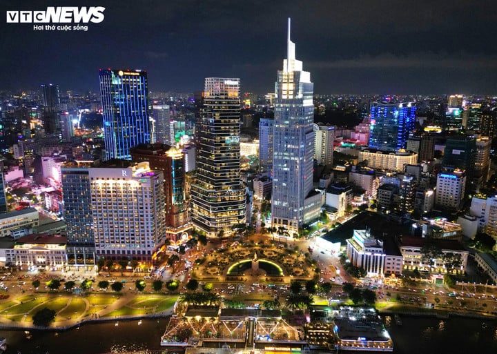 La mégapole d'Hô-Chi-Minh-Ville commence à fonctionner conformément à la « nouvelle version » de la résolution 98. (Photo : Luong Y)