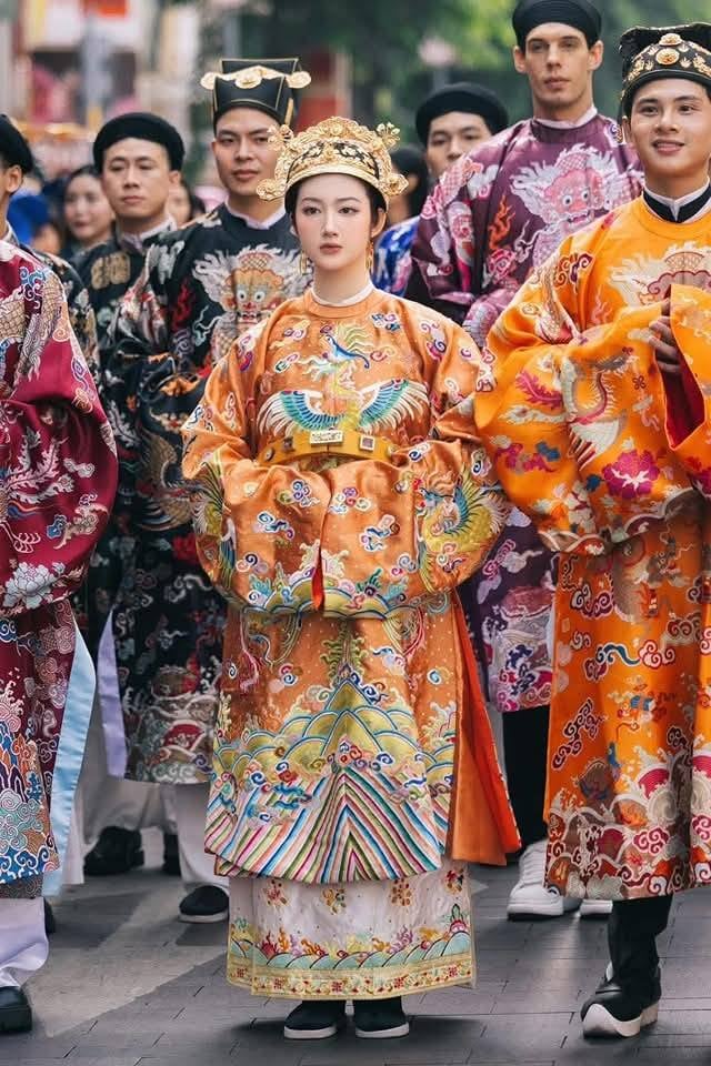 Gatemotefestivaler blomstrer – Bilde 3.