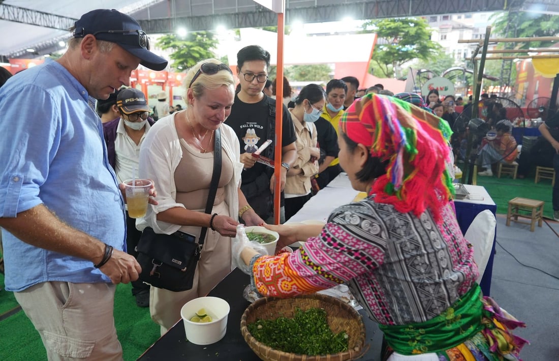 Pho-industrien må utvikle seg til sitt fulle potensial – bilde 2. Ngày của Phở năm 2025: Công nghiệp phở phải phát triển xứng tầm như giá trị đã được khẳng định - Ảnh 5.