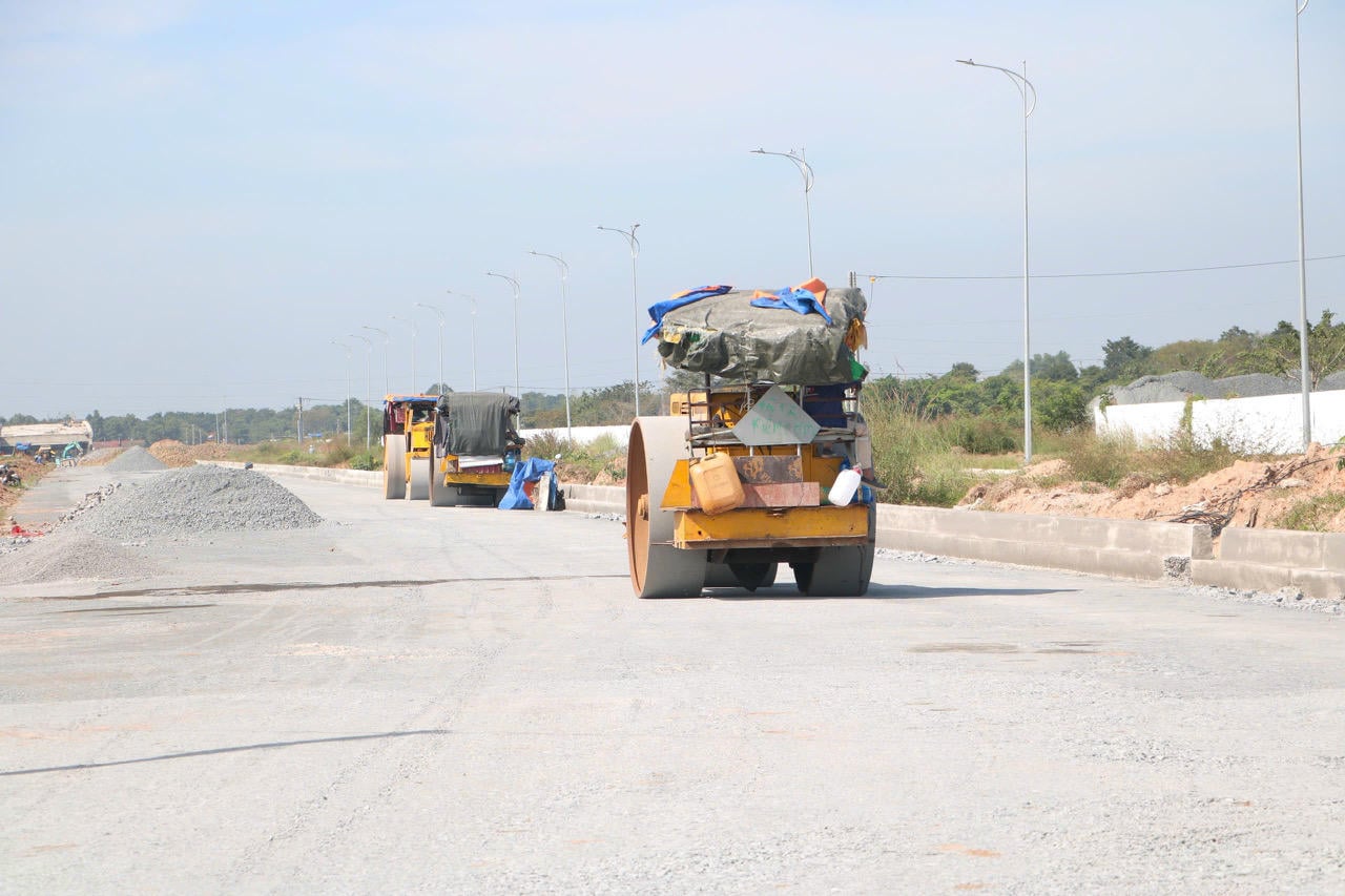 A Long Thanh repülőtérhez csatlakozó 25B és 25C útvonalakat sürgősen építik.