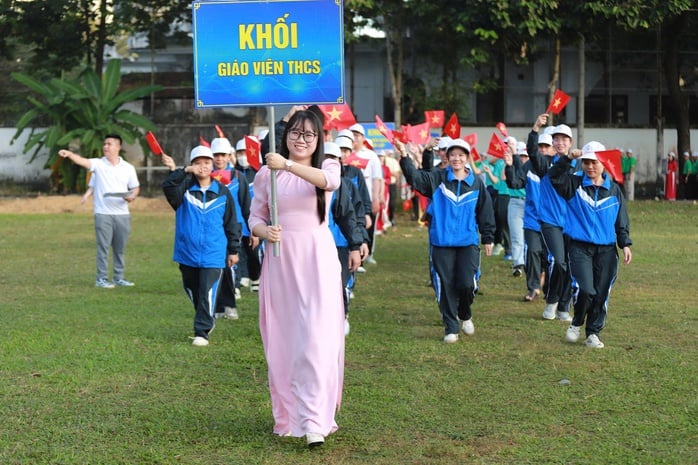Binh Duong Ward Sports Festival: Det första stora sportevenemanget - Foto 7. Đại hội Thể dục thể thao phường Bình Dương: Sự kiện thể thao lớn đầu tiên - Ảnh 7.