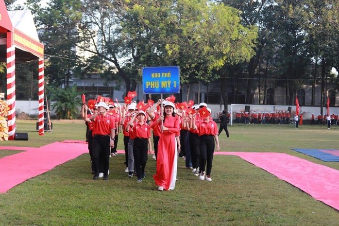 Binh Duong Ward Sports Festival: Det första stora sportevenemanget - Foto 8. Đại hội Thể dục thể thao phường Bình Dương: Sự kiện thể thao lớn đầu tiên - Ảnh 8.