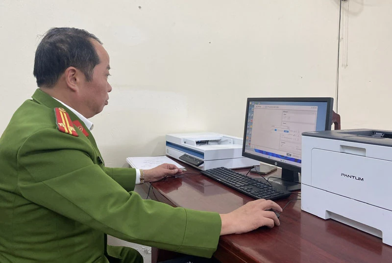 Påskynda digitaliseringen av fordonsdata och körkort.