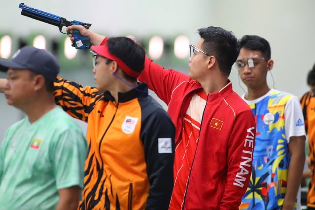 SEA Games 33: Nhà vô địch ASIAD Phạm Quang Huy đang thi đấu - Ảnh 1.