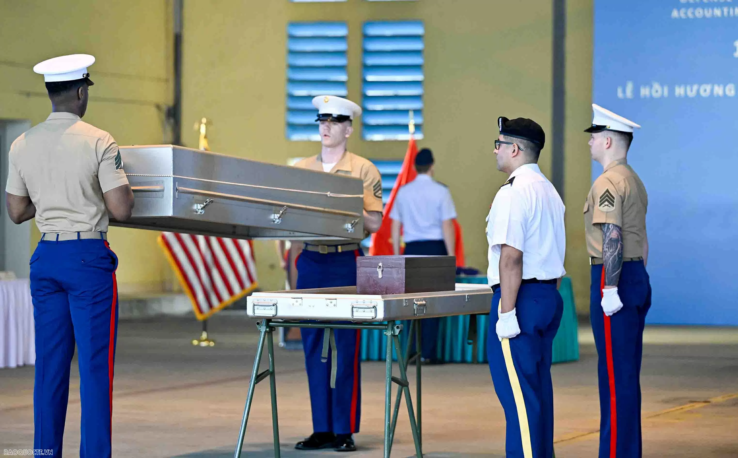 Continuing the repatriation of remains of U.S. servicemen. Tiếp tục trao trả hài cốt quân nhân Hoa Kỳ