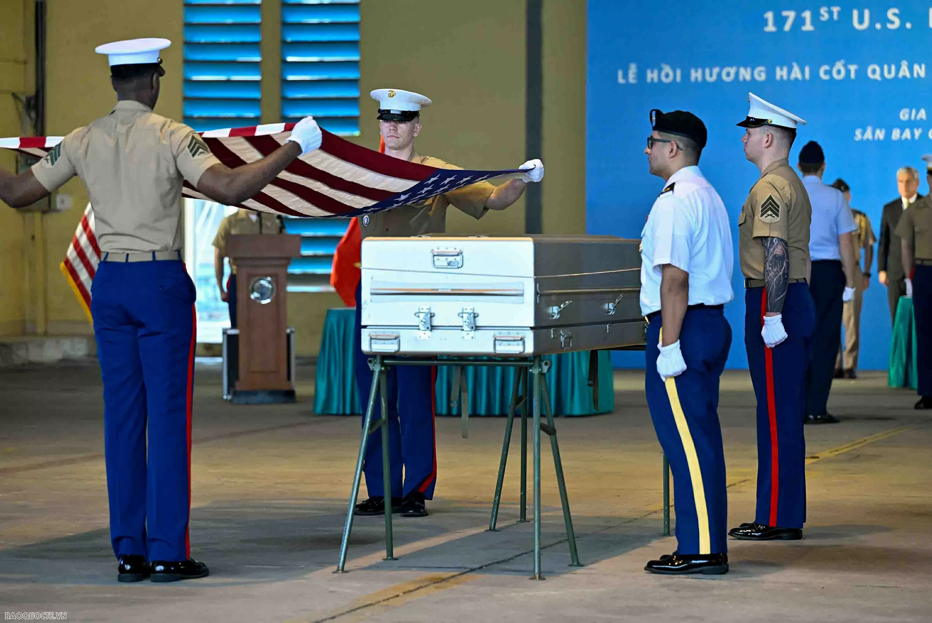 Continuing the repatriation of remains of U.S. servicemen. Tiếp tục trao trả hài cốt quân nhân Hoa Kỳ