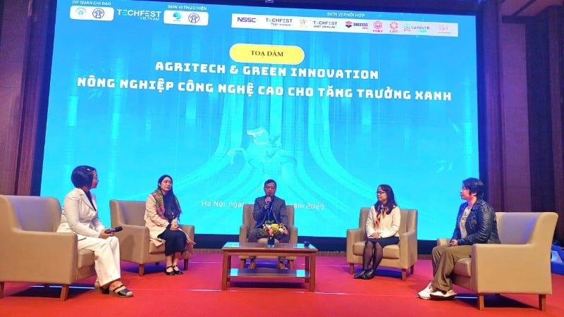 Många initiativ, förslag och modeller för att tillämpa högteknologiskt jordbruk för grön tillväxt presenterades vid seminariet.