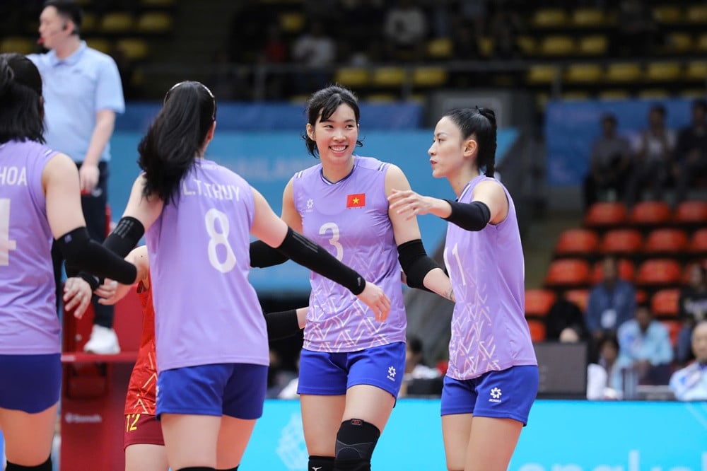 Vietnamesische Volleyballspielerinnen 6.jpg
