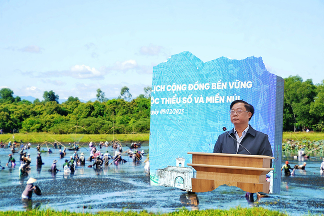 Quang Tri: Dezvoltarea unui turism comunitar durabil aduce mijloace de trai stabile oamenilor - Fotografia 2. Quảng Trị: Phát triển du lịch cộng đồng bền vững mang lại sinh kế ổn định cho người dân - Ảnh 2.