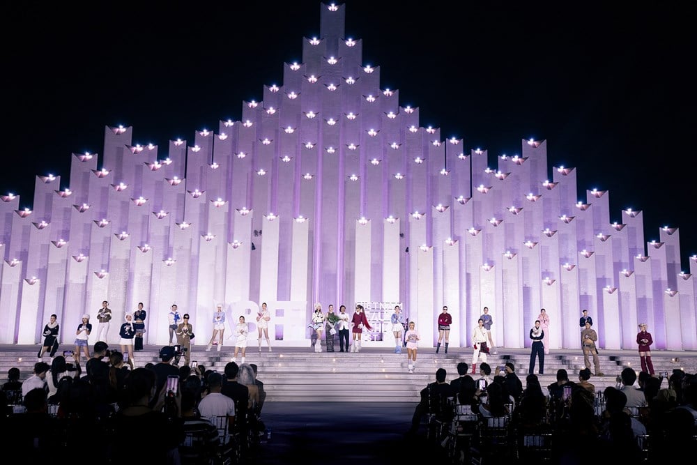 ECOCHIC tar prêt-à-porter-mode till exklusiva modevisningar - bild 1