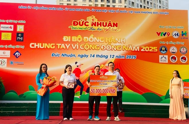 TPHCM: Phường Đức Nhuận tổ chức đi bộ, gây quỹ chăm lo cho người khó khăn - Ảnh 3.