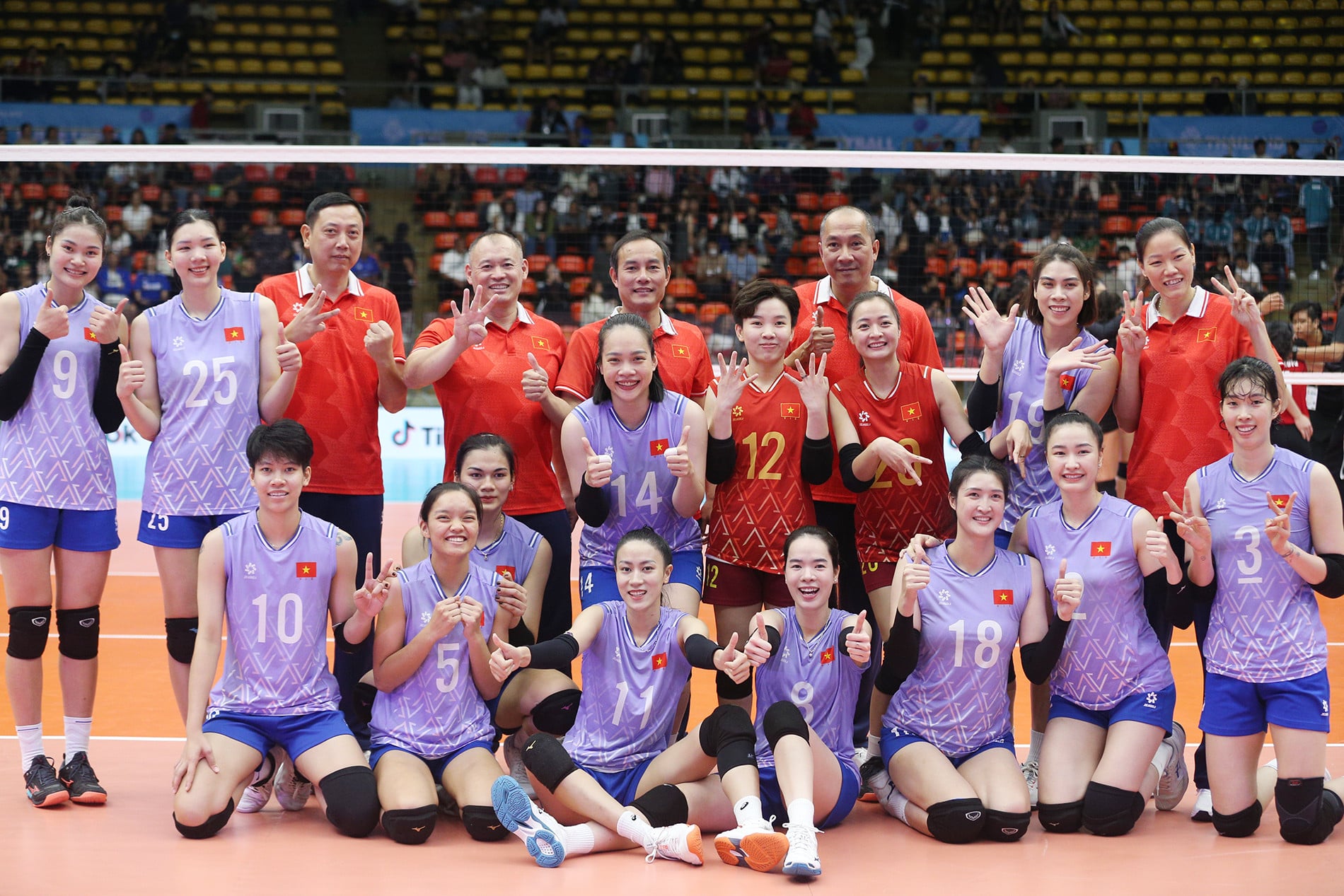 Echipa feminină de volei a Vietnamului din Filipine 8.JPG