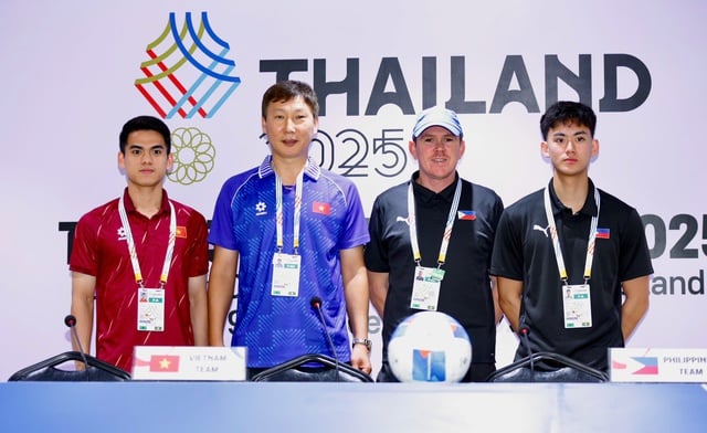 The Philippines U.23 coach anticipates a tough semi-final match against Vietnam U.23 - Photo 2. HLV U.23 Philippines chờ đợi trận bán kết gian khổ trước U.23 Việt Nam- Ảnh 2.