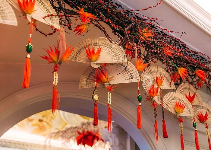 Στολισμός της πύλης του σπιτιού για το Τετ (Σεληνιακή Πρωτοχρονιά)